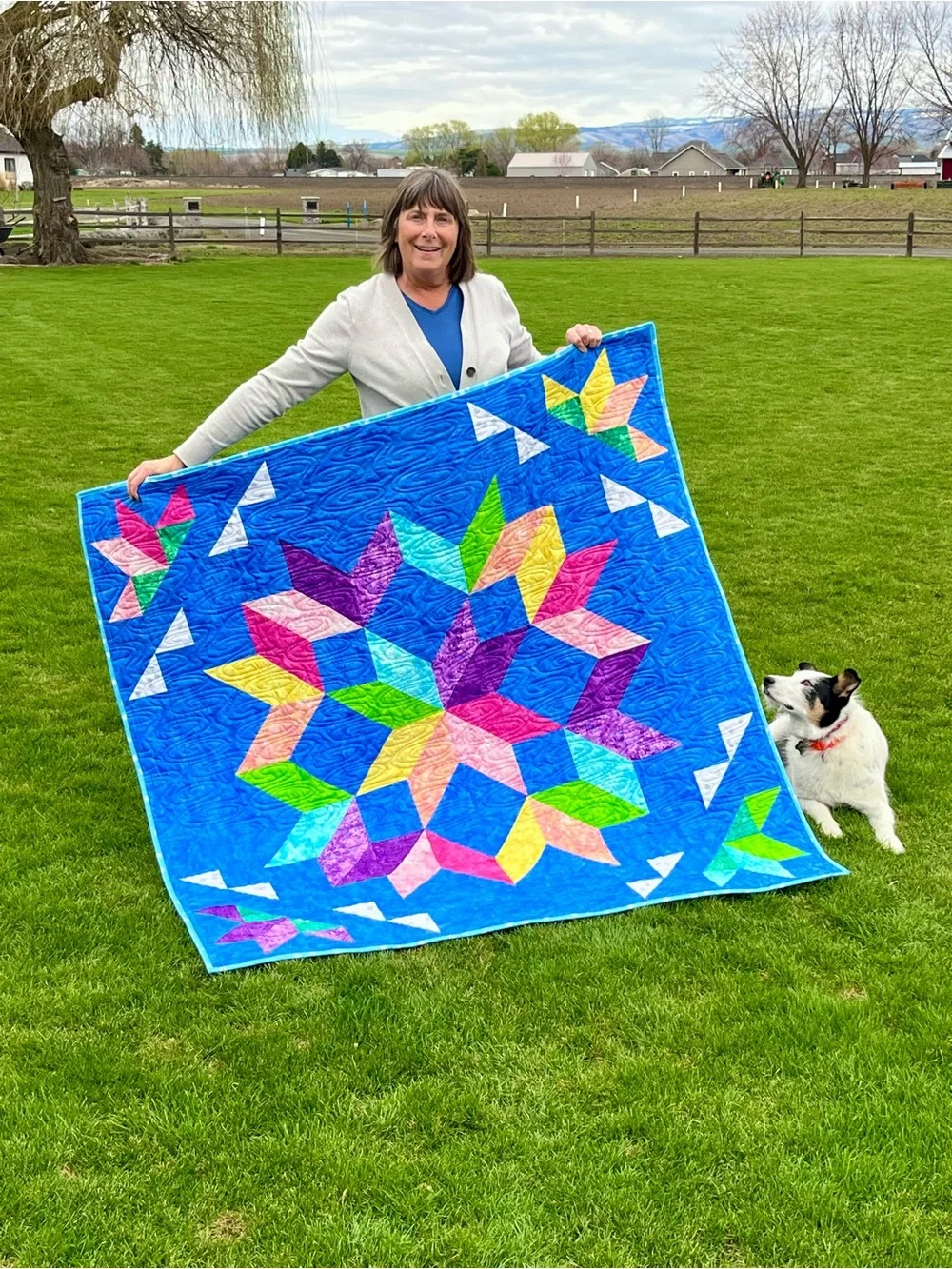 Vibrant Starburst Patchwork Quilt in Blue
